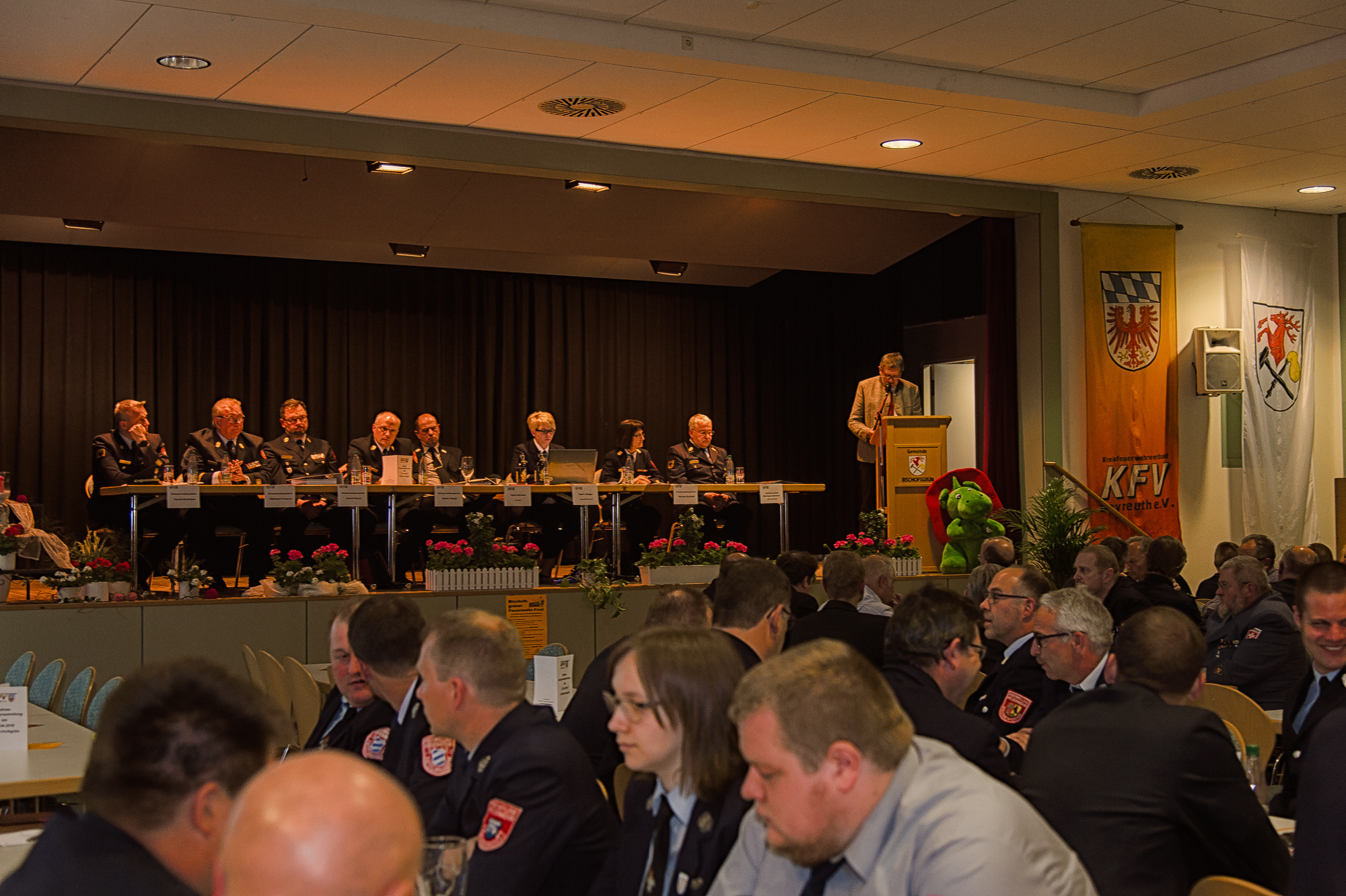 Jahreshauptversammlung - Kreisfeuerwehrverband Bayreuth Setzt Auf Den ...